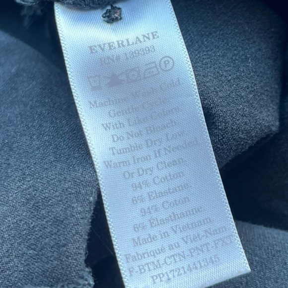 Everlane • Solid Black Cotton Slim Pants - Picture 5 of 5